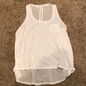 Women’s white studio y tank blouse. Size XL
